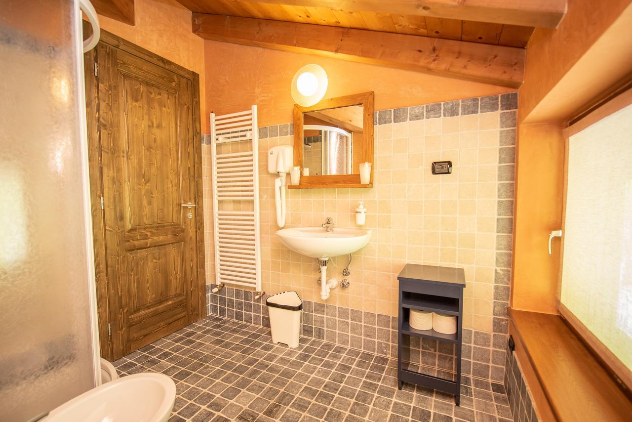 Garden View Bed & Breakfast Anfo Bagian luar foto